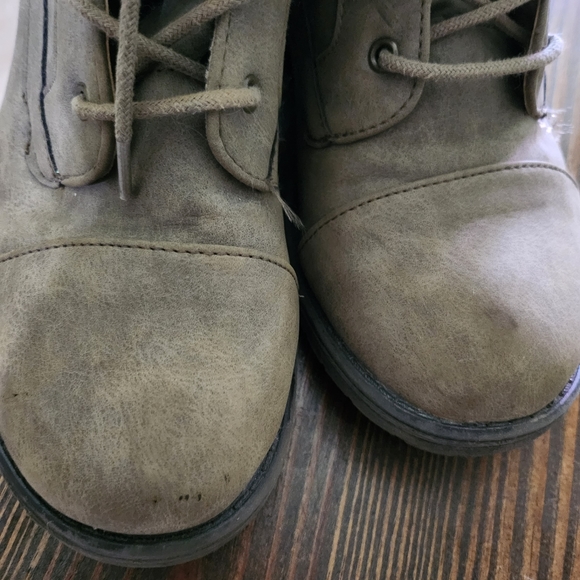 Madden Girl Boots - Picture 5 of 7